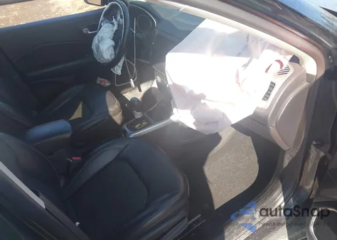 2018 Jeep Compass Latitude 4X4 z USA, uszkodzony, nr VIN 3C4NJDBB4JT252461